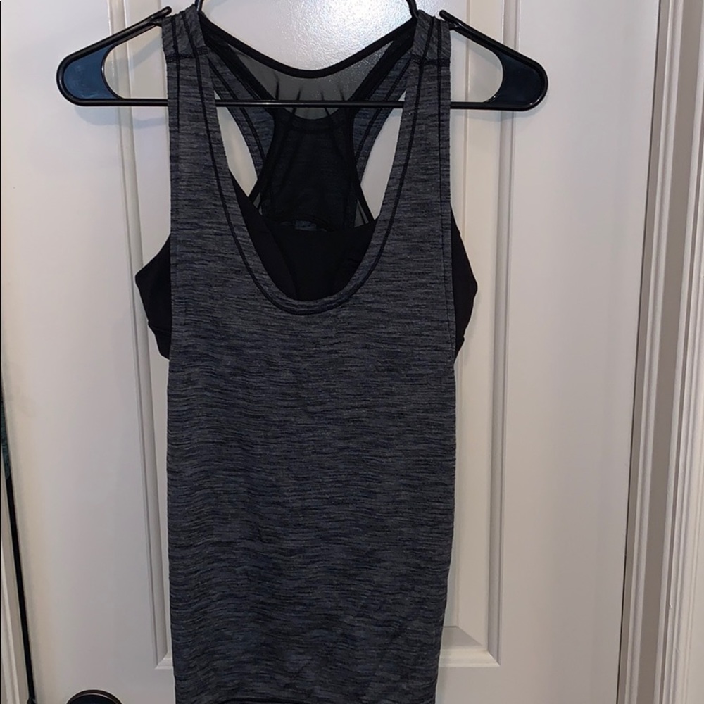 ✨3 for $25✨ Lululemon tank top with built in bra